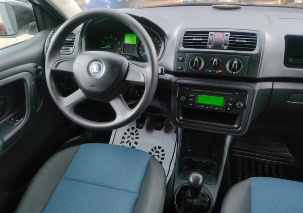 Skoda Fabia cena 23999 przebieg: 147500, rok produkcji 2014 z Kłodawa małe 781